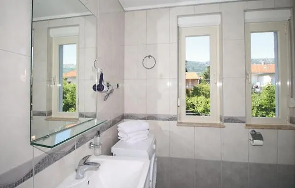 Olga Διαμέρισμα Kaštela